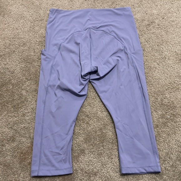 Women’s Athleta Ultimate Stash Pocket Capri Leggings Dusty Dusk Purple Size 2X - Picture 7 of 10